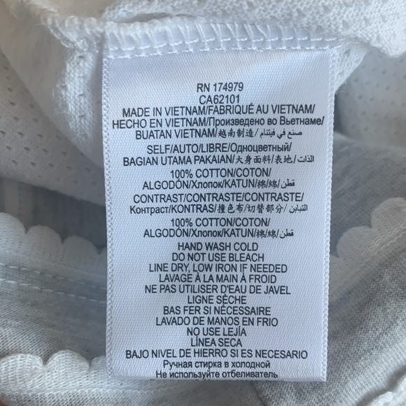 BCBG Grey Striped Collared Sleeveless Crop Top Size Medium - Picture 5 of 7